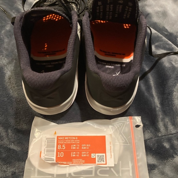 Nike Metcon 6 Black/Lt smoke grey-white size 8.5 - Picture 3 of 6